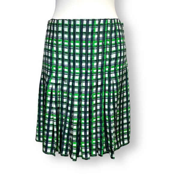 Carolina Herrera Plaid Silk Pleated Skirt - Picture 2 of 9